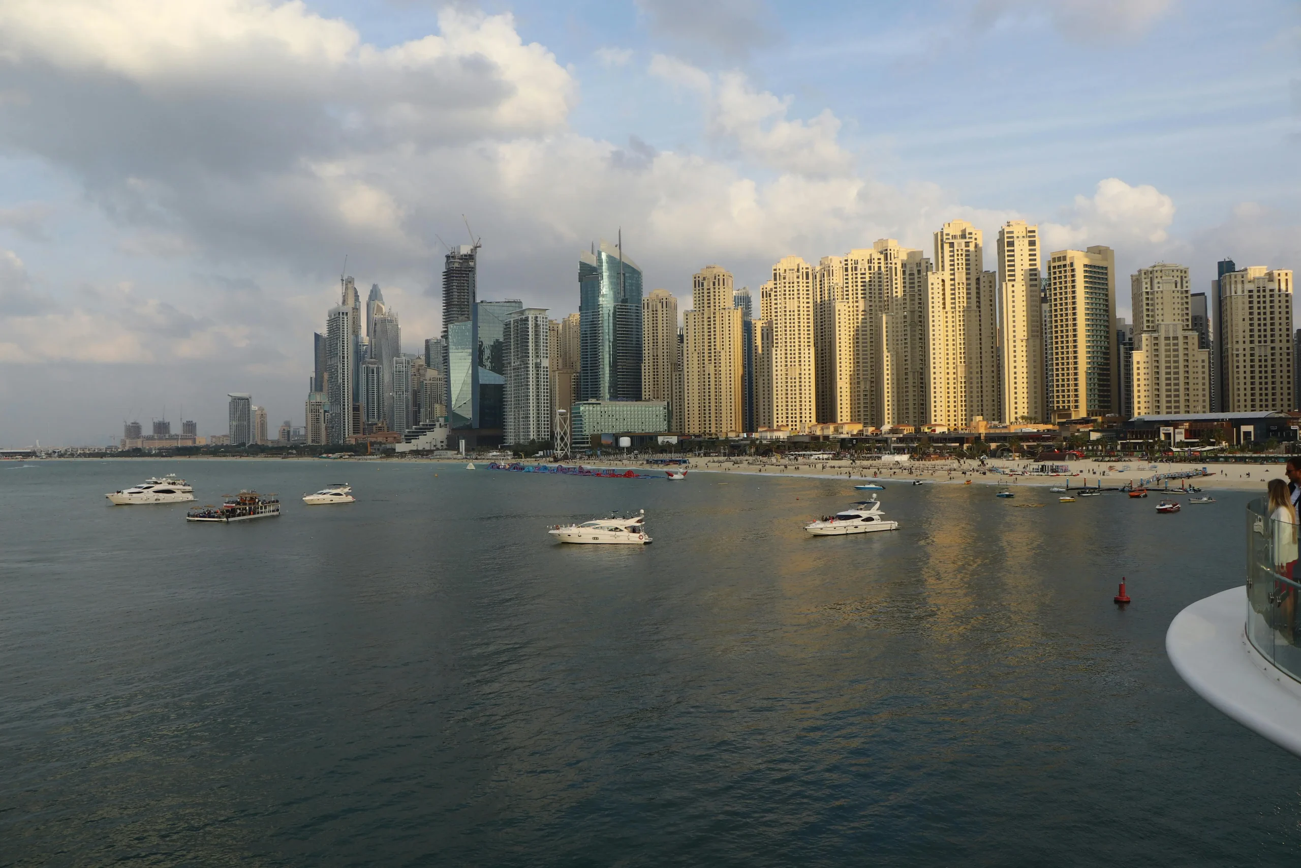 Why Dubai Is the Perfect Hub for Global Import and Export Business